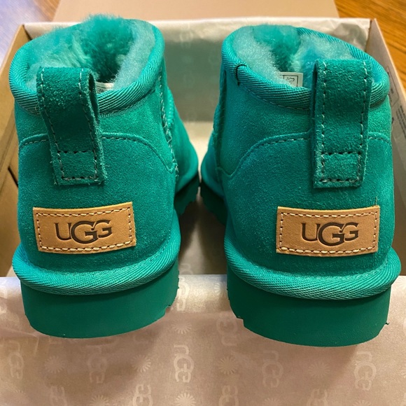 UGG Classic Ultra Mini Emerald Green - Picture 7 of 13